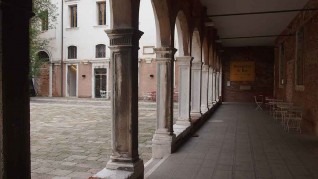crociferi-chiostro